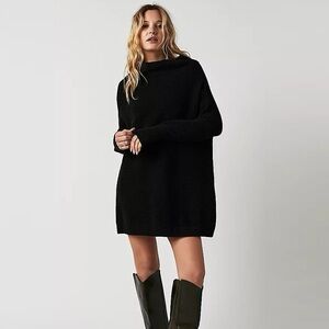 Free People Ottoman Slouchy Tunic Sweater | black | size S